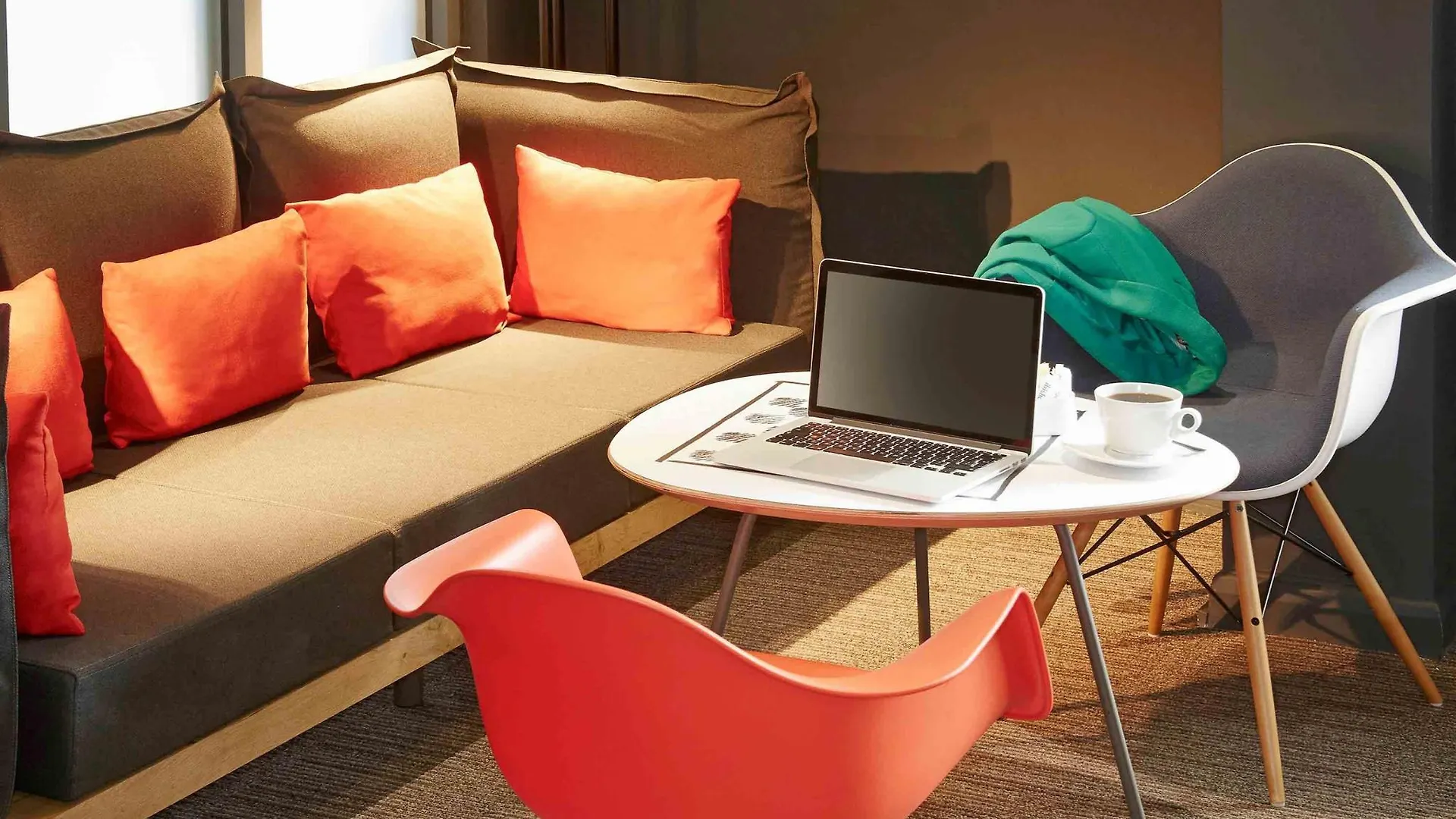 Ibis London Stratford Hotel 3*,